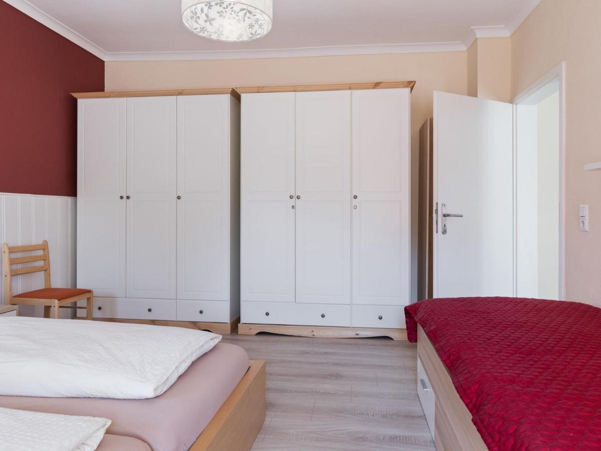 Elegant Apartment With Garden In 깅슈트 객실 사진